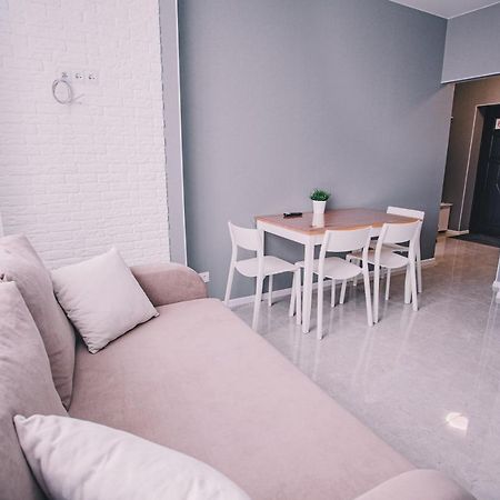 094 Жк Щасливий Нова Та Сучасна Квартира Kiew Exterior foto