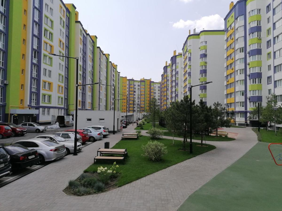 094 Жк Щасливий Нова Та Сучасна Квартира Kiew Exterior foto